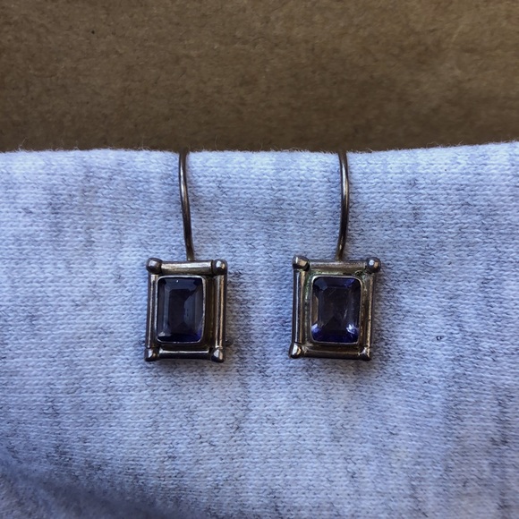 925 sterling silver earrings with emerald cut purple gem - Picture 4 of 7